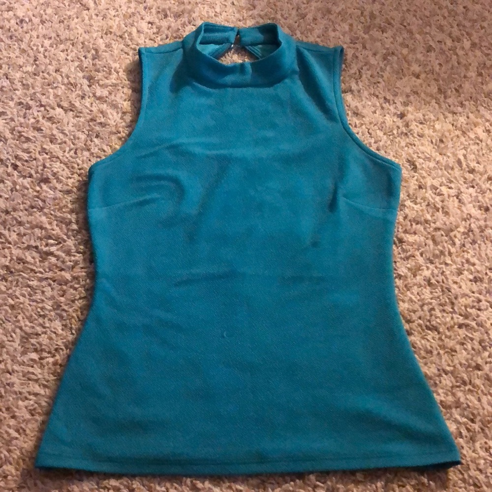Bebe sleeveless top